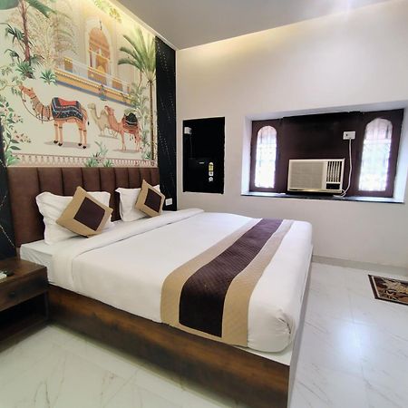Hotel Mrk Bénarès Extérieur photo