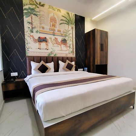 Hotel Mrk Bénarès Extérieur photo