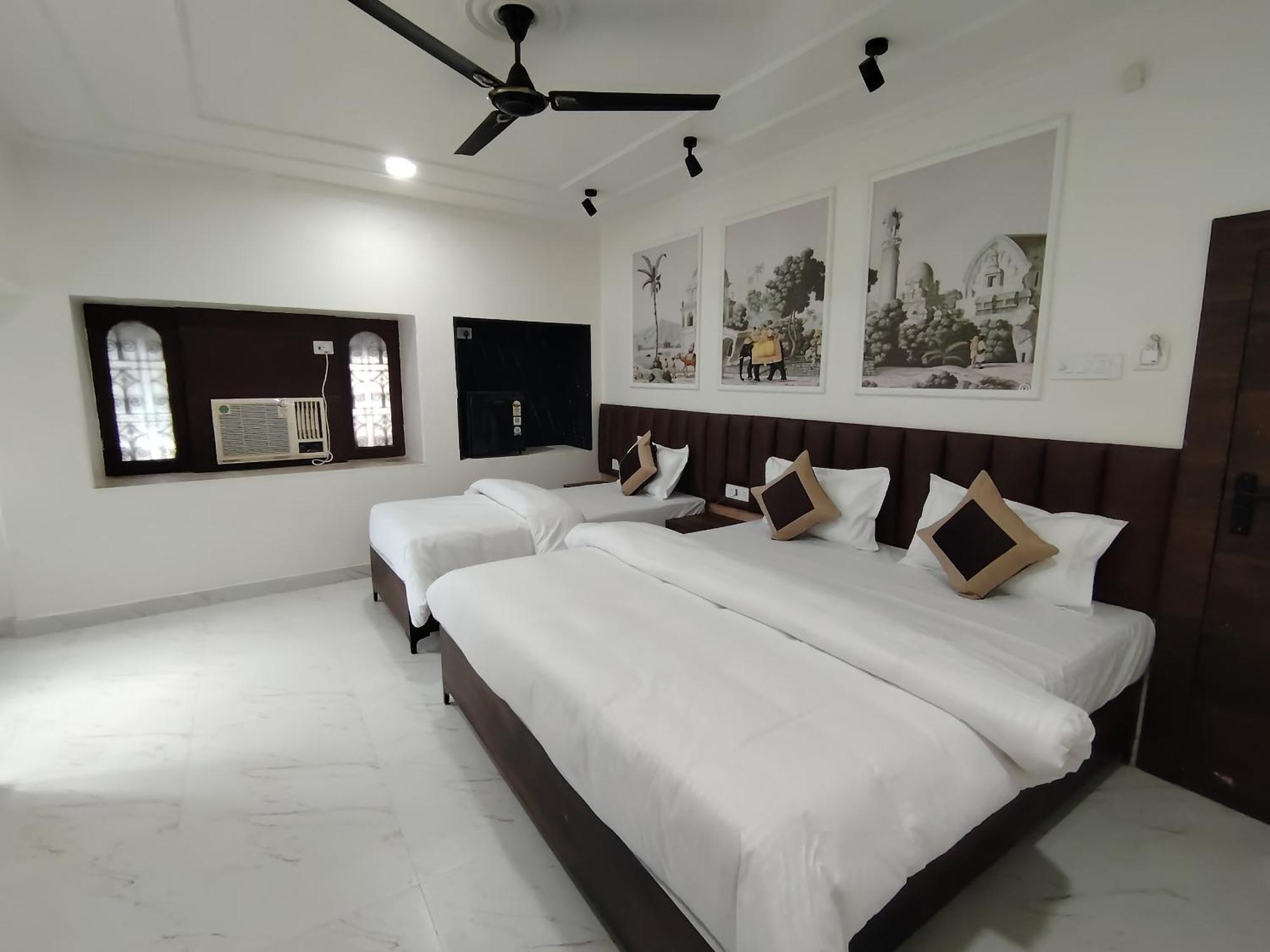 Hotel Mrk Bénarès Extérieur photo
