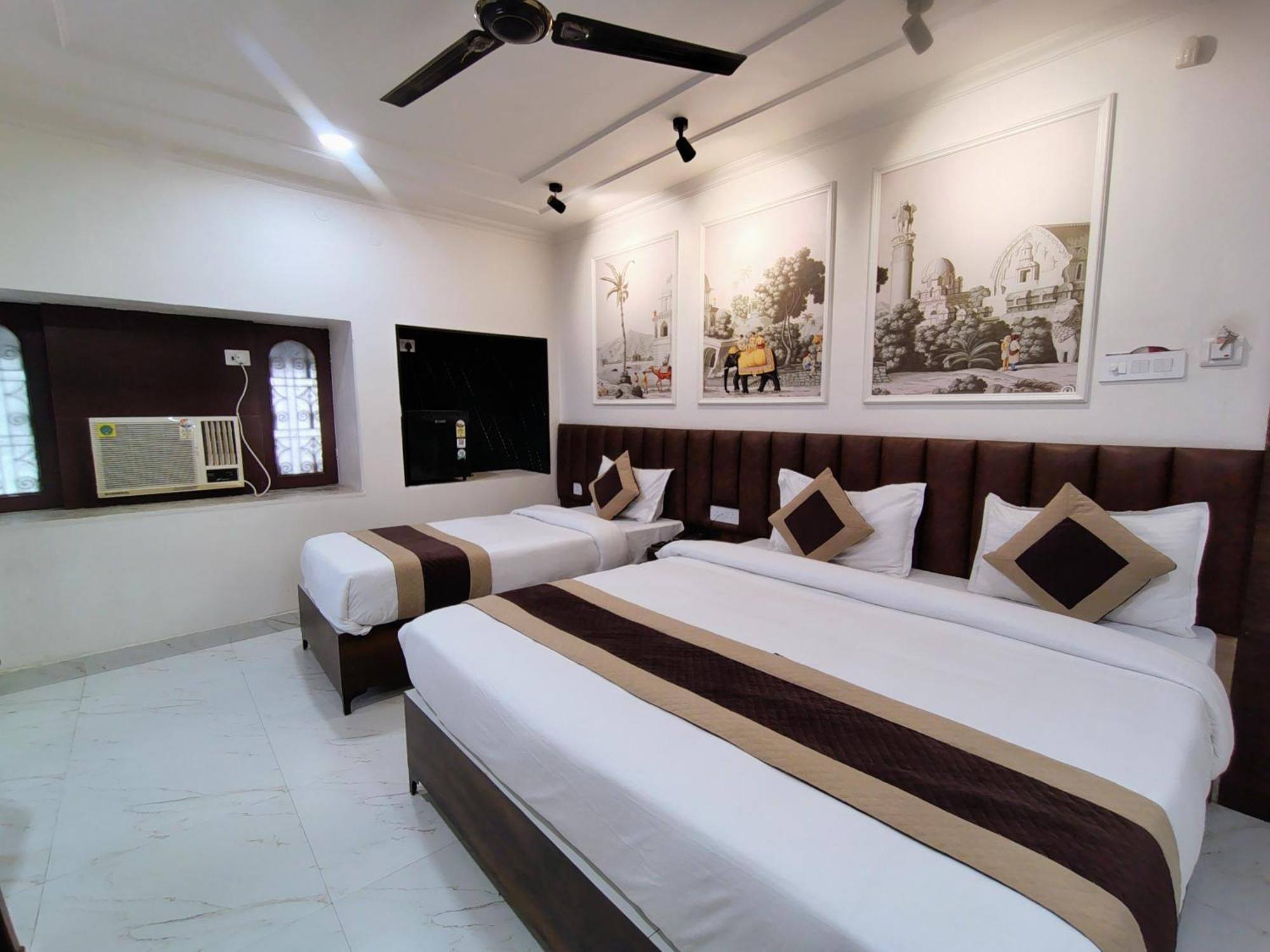 Hotel Mrk Bénarès Extérieur photo