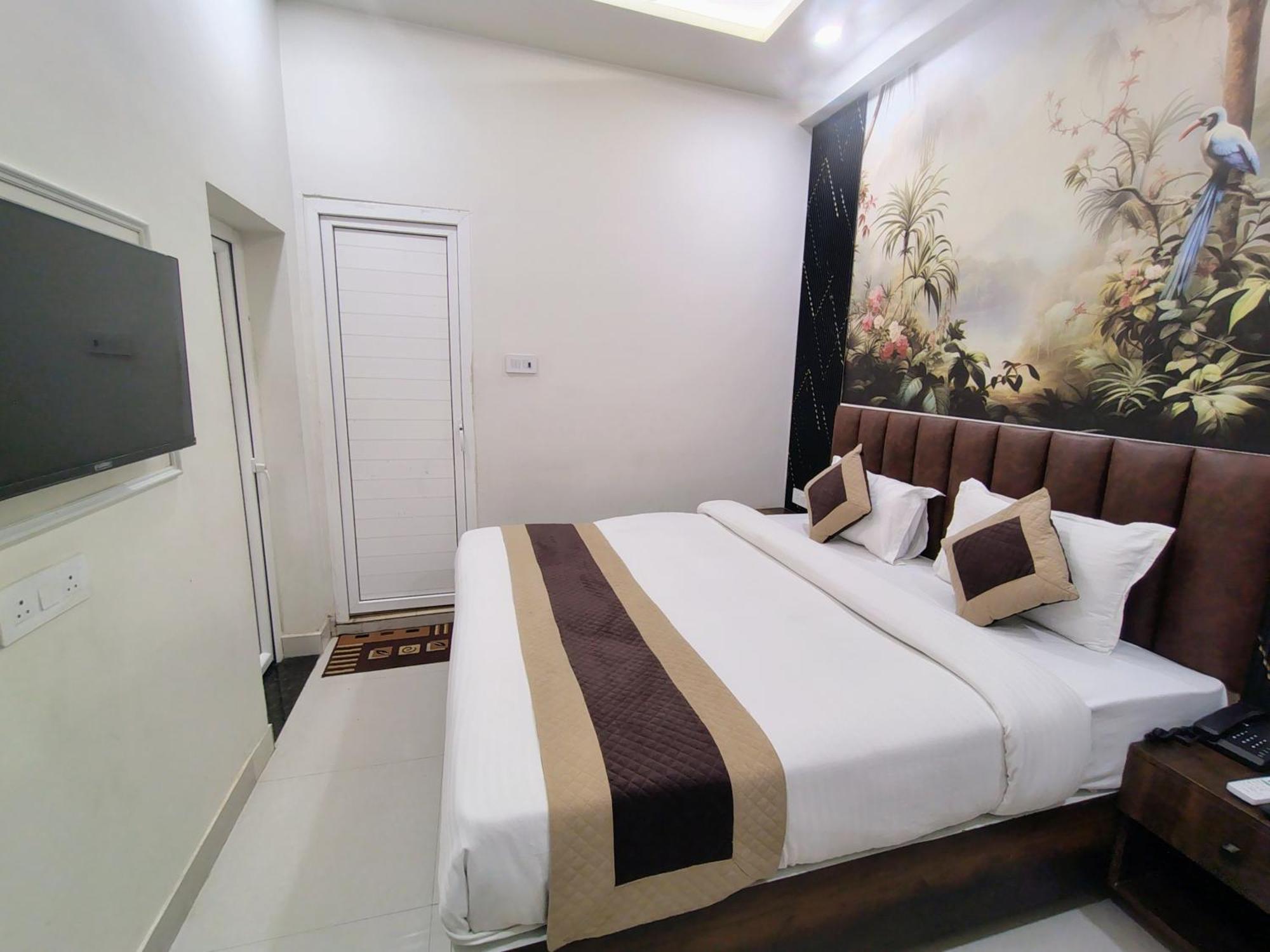 Hotel Mrk Bénarès Extérieur photo